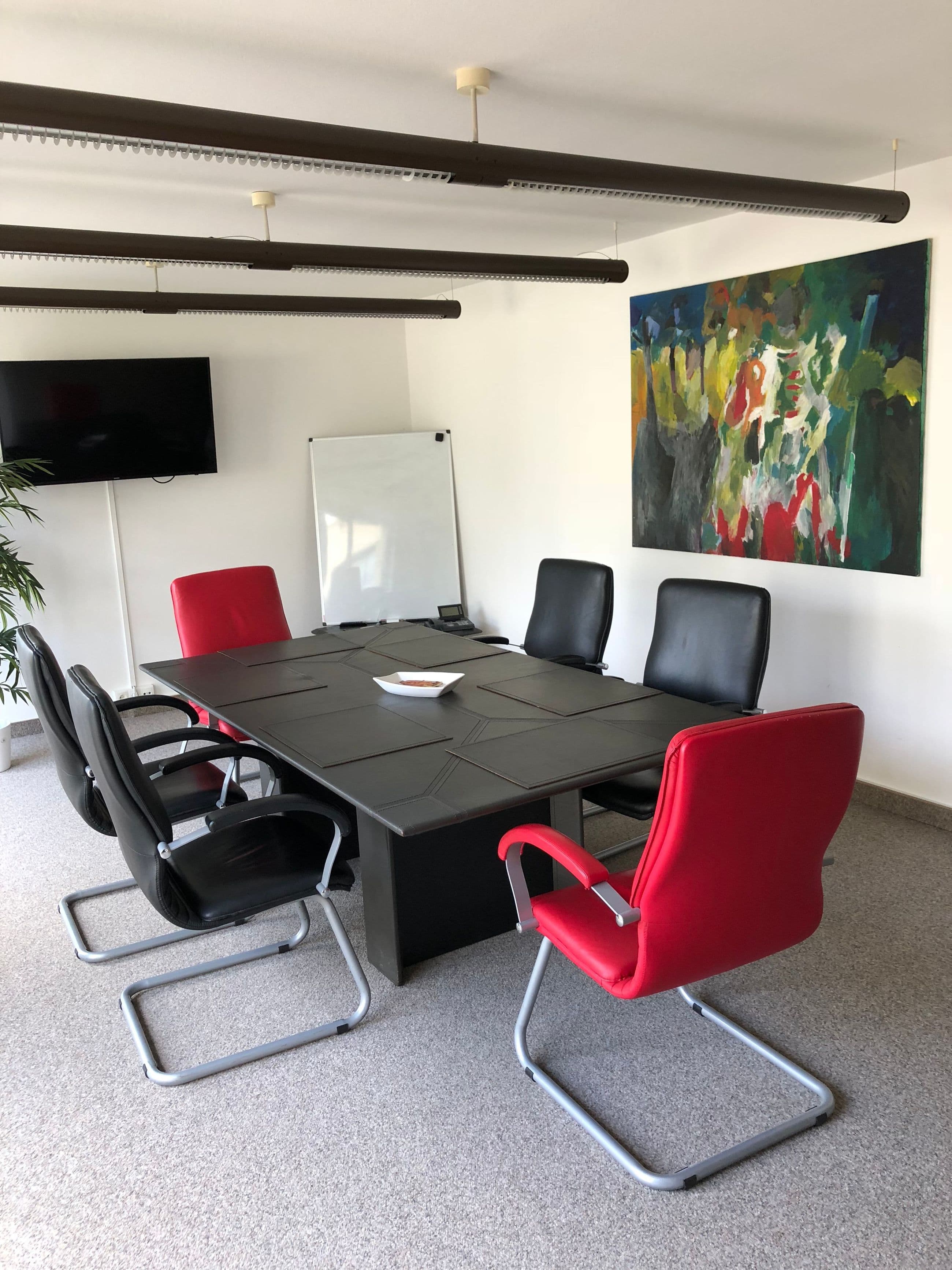 Schreibtisch einer Anwaltskanzlei